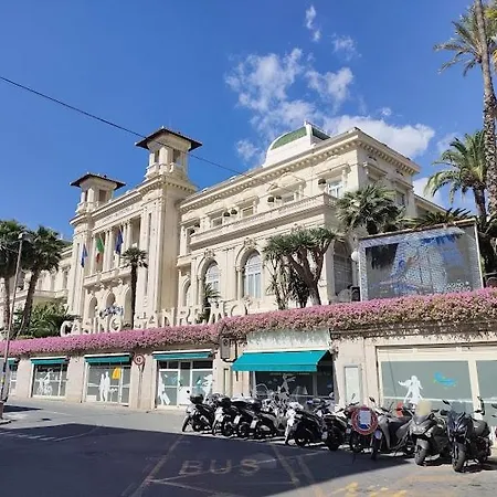 アパート Diana 1